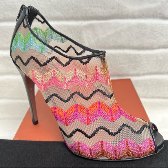 NIB Missoni Zig Zag Multicolor Embroidered Mesh Peep Toe Booties - Picture 2 of 13